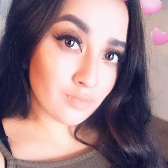 Meet your Posher, Kim - Picture 1 of 1